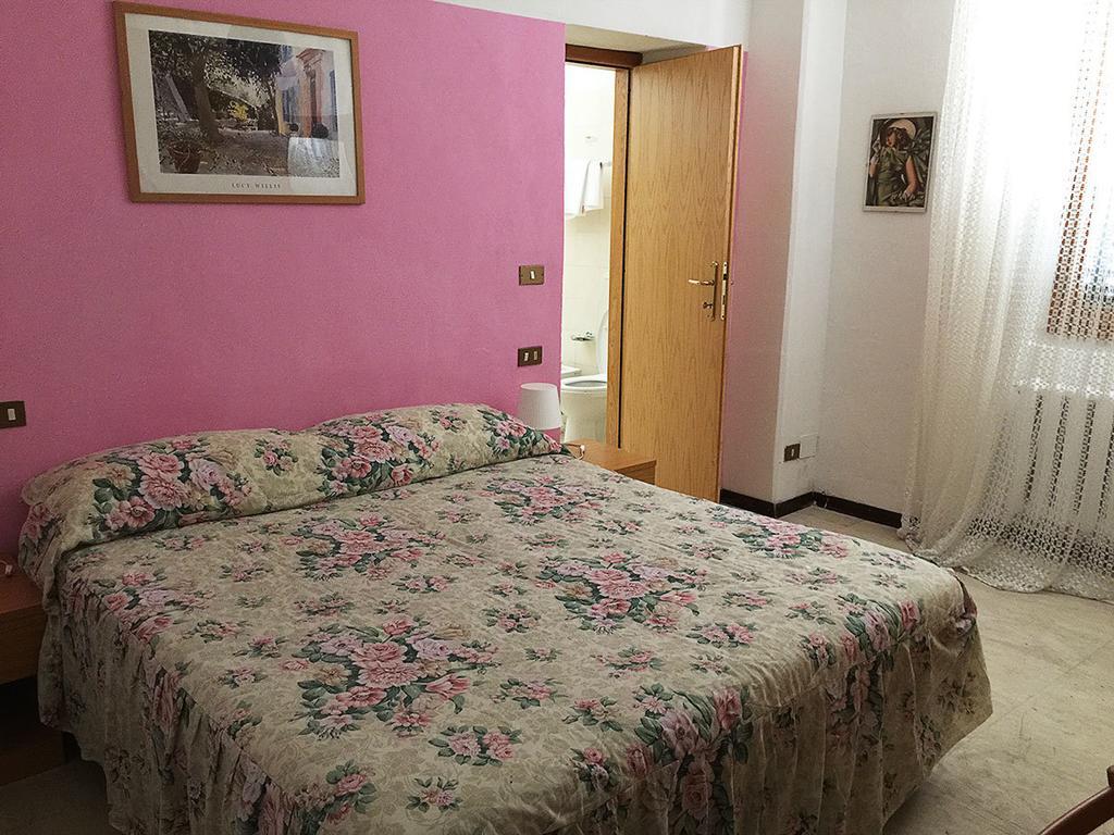 Albergo Ristorante La Torretta Castiglione dei Pepoli Zimmer foto